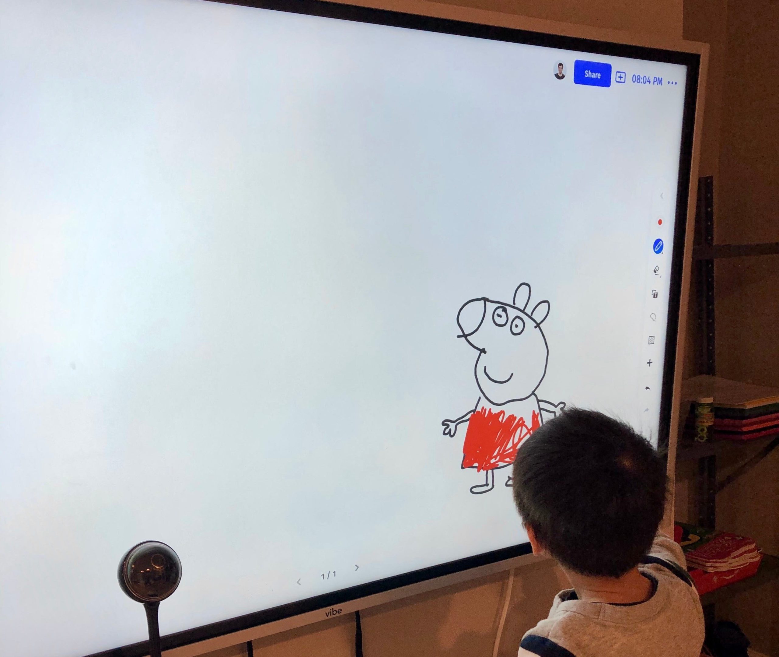 Using the whiteboard app on the Vibe board