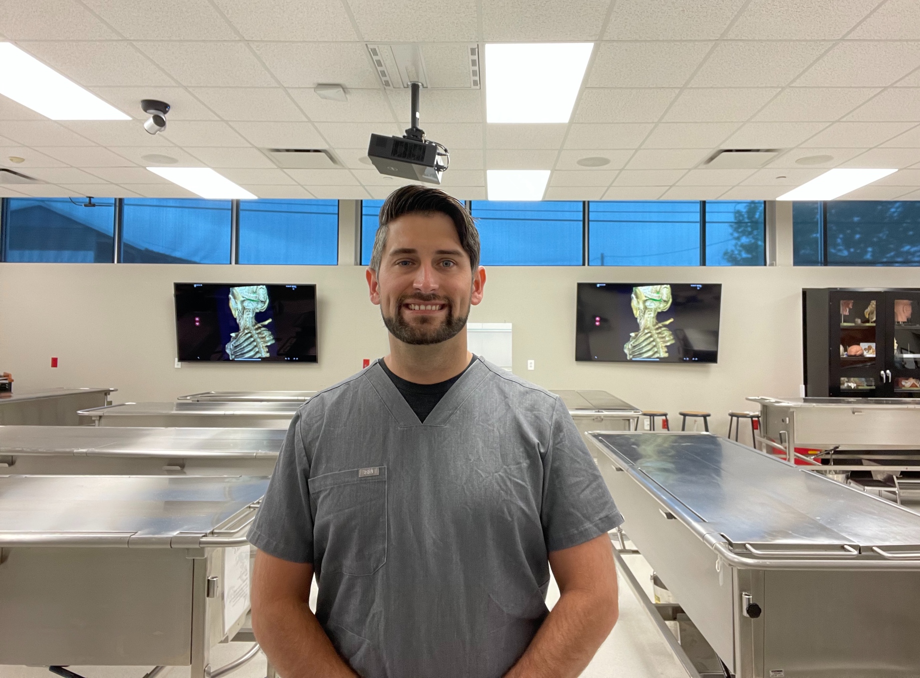 Dr. Austin Alexander, PT, DPT in an anatomy lab at Hardin-Simmons University.