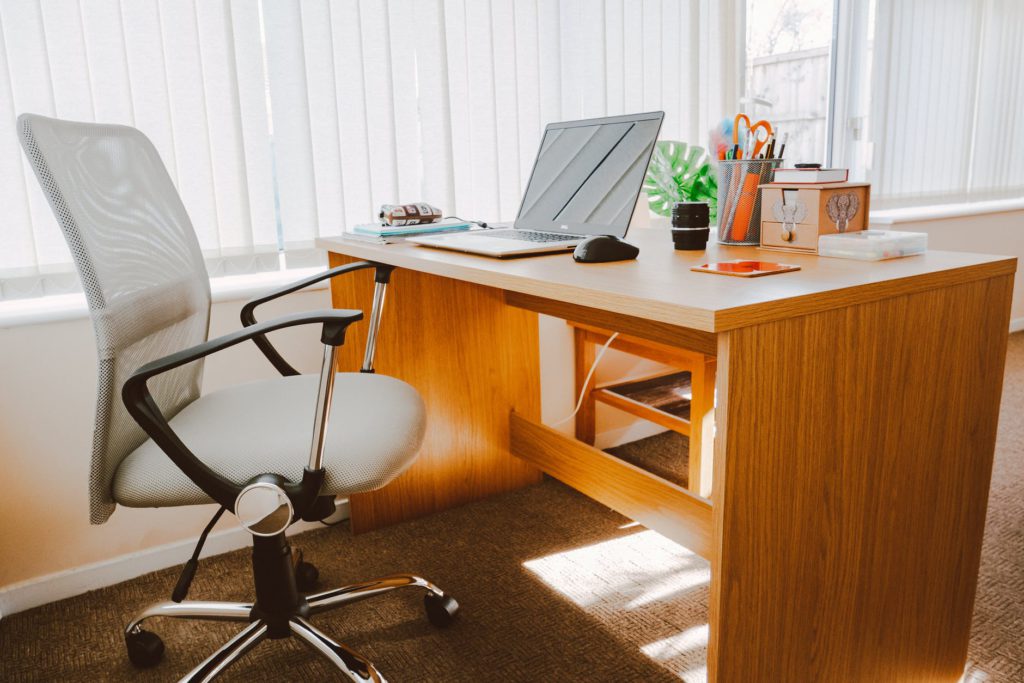 choose an ergonomic chair to your workspace